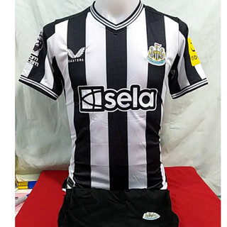 เสื้อฟุตบอลทีมนิวคาสเซิล ยูไนเต็ด (Newcastle United)ผ้าโพลีเอสเตอร์ป้องกันรังสียูวีแห้งไวระบายเหงื่อดี