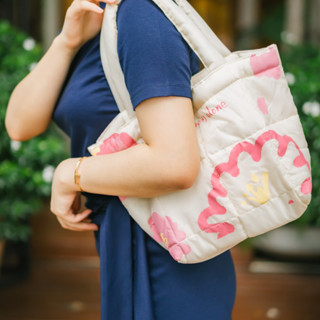 Exclusive Collaboration  Fluffy Quilted Tote Bag "White" : MiVana Coffee x Mint I Roam Alone