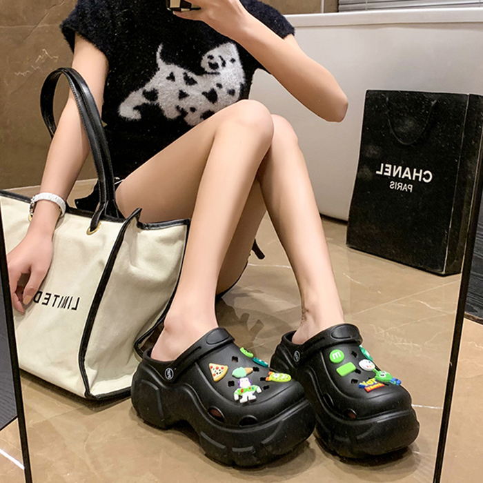 Jukoy มาใหม่ รองเท้าแตะหัวโตแฟชั่นเอาใจสาวๆสายสตรีทด้วยรูปทรงใหม่สูง1.5นิ้วดีเทลพื้นหนาๆ