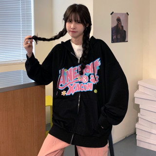 🖤aililai1688🤍  เสื้อคลุมแขนยาว มีซิป มีฮู้ด ลายตัวอักษรสีชมพู รุ่นใหม่ เนื้อผ้าดี ทรงหลวม สไตส์วัยรุ่นเกาหลี ผ้านุ่มนิ่ม