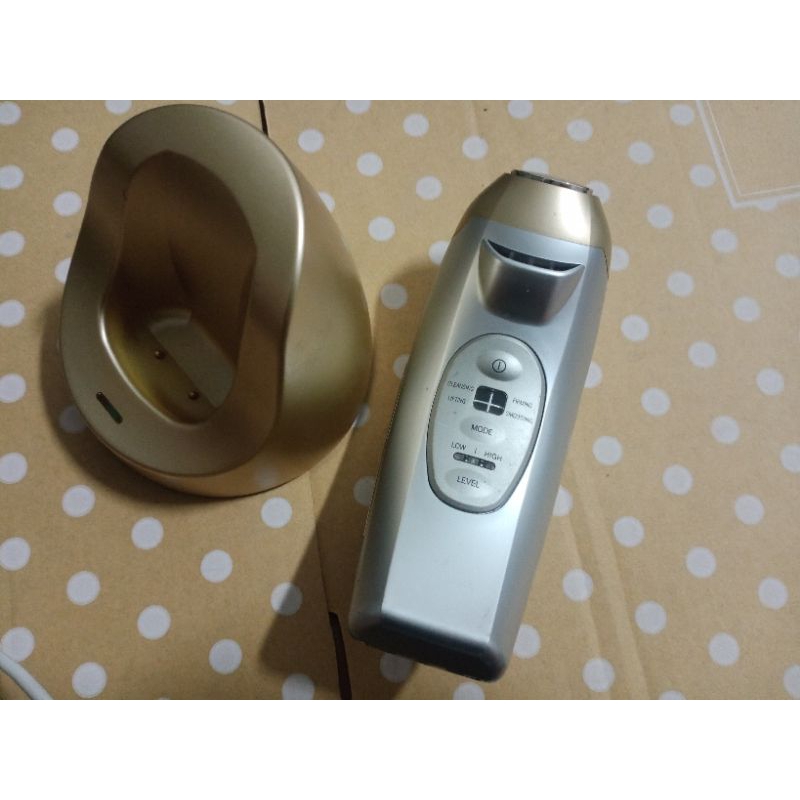 เครื่องนวดหน้า Artistry Skin Enhancer **มือสอง