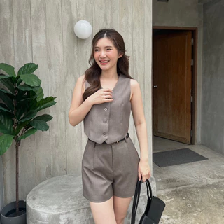 Thesummernade : Wonka short pants กางเกงขาสั้นผ้าสูท