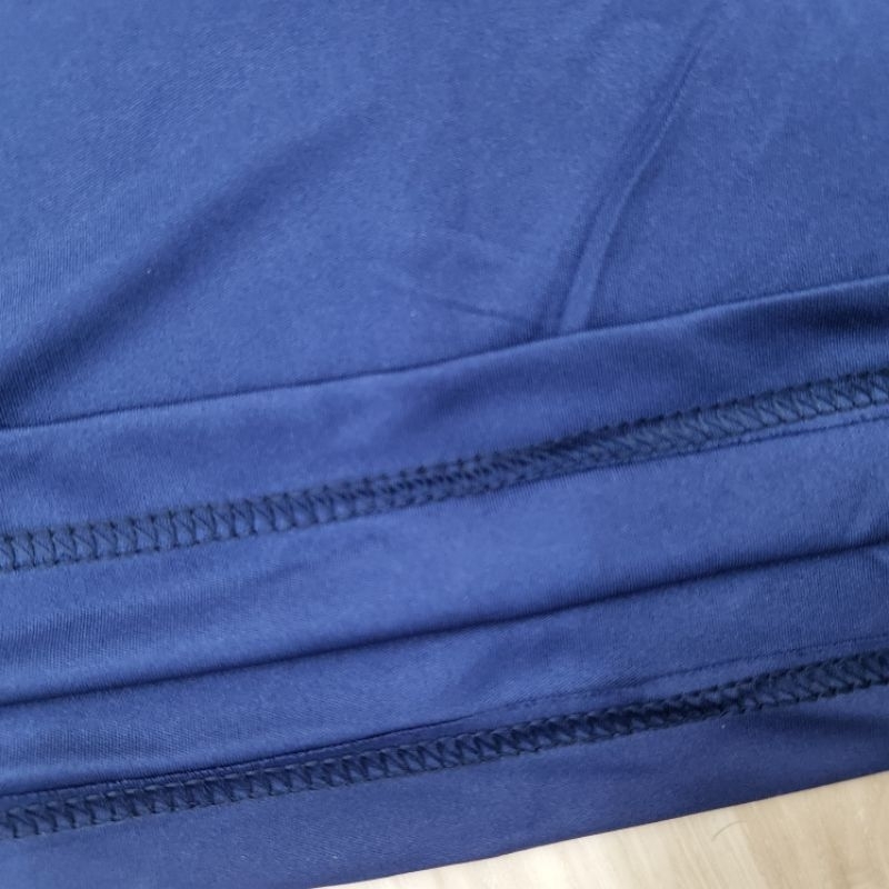 เสื้อยืดคอวี ใส่ออกกำลังกาย เตะบอล ผ้าระบายอากาศดี ไม่ร้อน