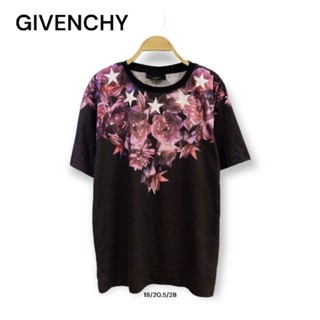 Givenchy t​ shirt  size L อก​ 21-22