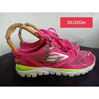 Skechers Size 35 ยาว 22 Cm  รองเท้ามือสอง  ผู้หญิง เท้าเล็ก   แฟชั่น ลำลอง ทำงาน