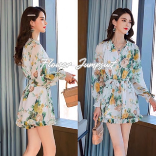 พร้อมส่ง Flower Jumpsuit จั๊มสูทลายดอกไม้ ผ้าชีฟอง โทนสีขาวครีม แขนยาว ผูกโบว์ที่คอ งานป้าย