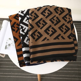 ✅สินค้าพร้อมส่ง 🌈ผ้าพันคอ Fendi Luxury scarf