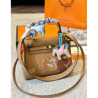 KELLY 28 IN AND OUT HERMES PREMIUM’S GIFT