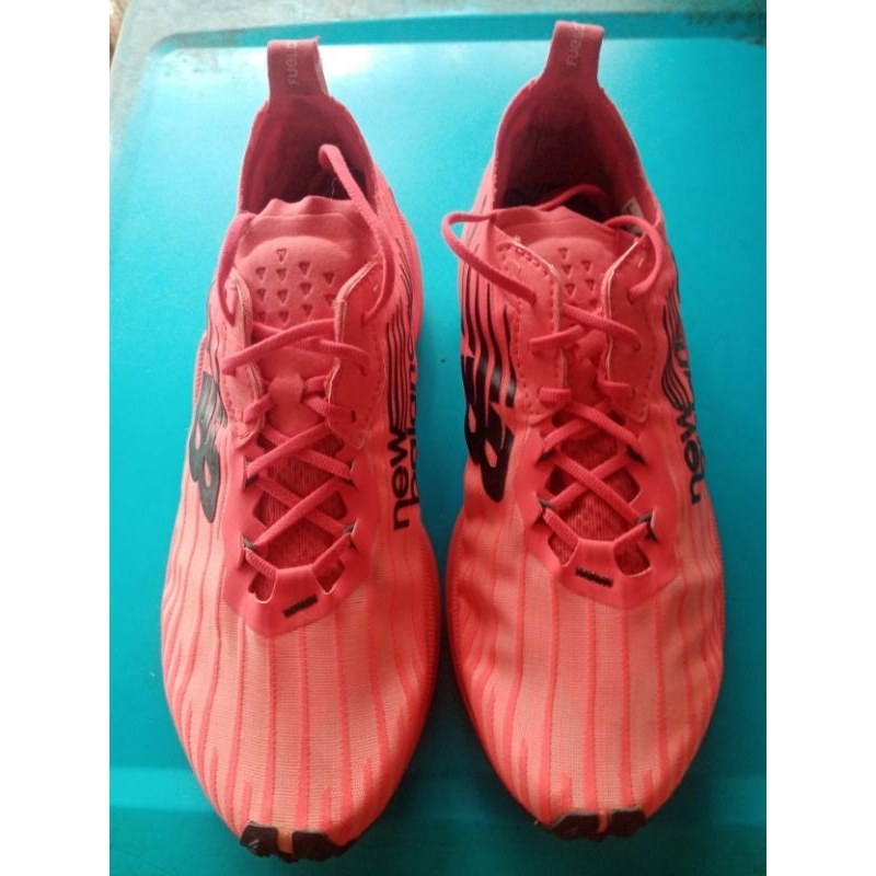 รองเท้า​วิ่ง NEW​ BALANCE​ มือสอง