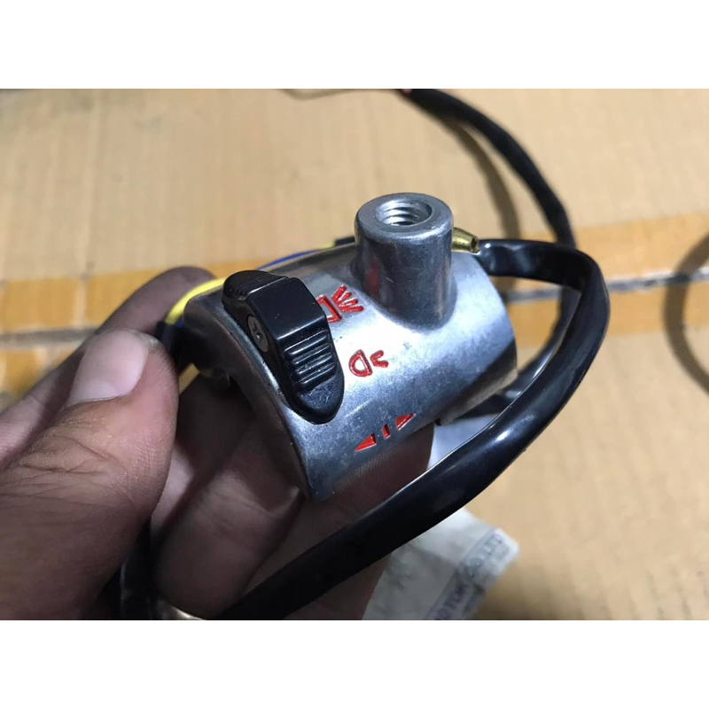 ยามาฮ่า Yamaha สวิชแฮนซ้าย v50 v70 v75 v90 ของแท้