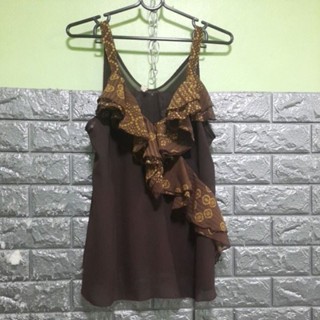 เสื้อสายเดี่ยวสีน้ำตาลเข้ม(มือสอง)