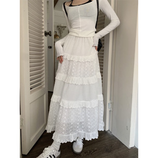 Theyourlooks พรีออเดอร์ 7-10 วัน Lace trim skirt กระโปรงยาว สีขาว ลายดอกไม้