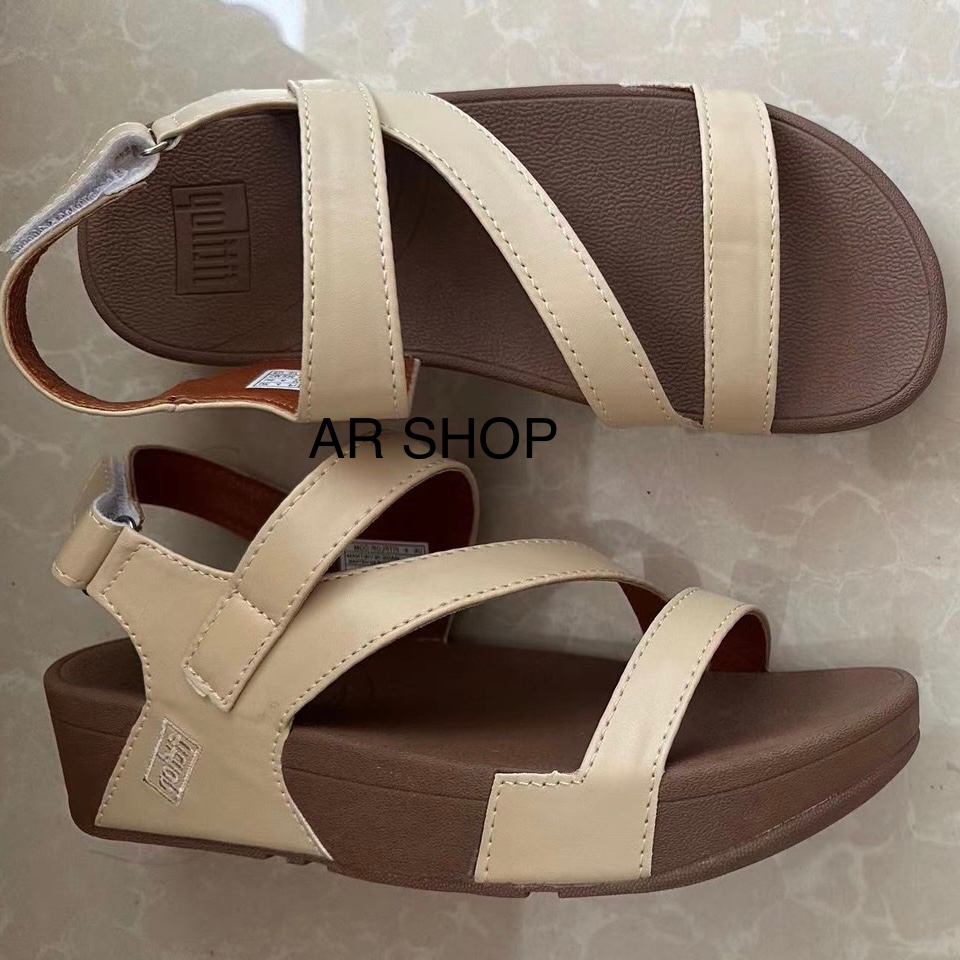 รองเท้า Fitflop รองเท้ารัดส้นสำหรับผู้หญิง เป็นหนัง งานสวยน้ำหนักเบานิ่มใส่สบาย