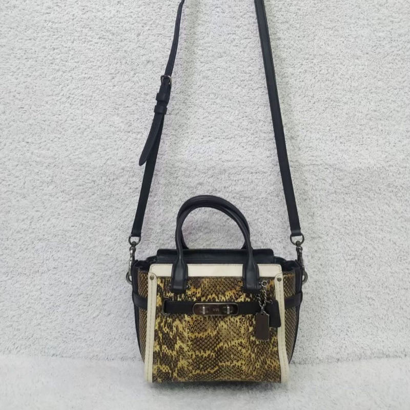 S A L E❗️COACH แท้💯 SWAGGER SIZE MINI 20
