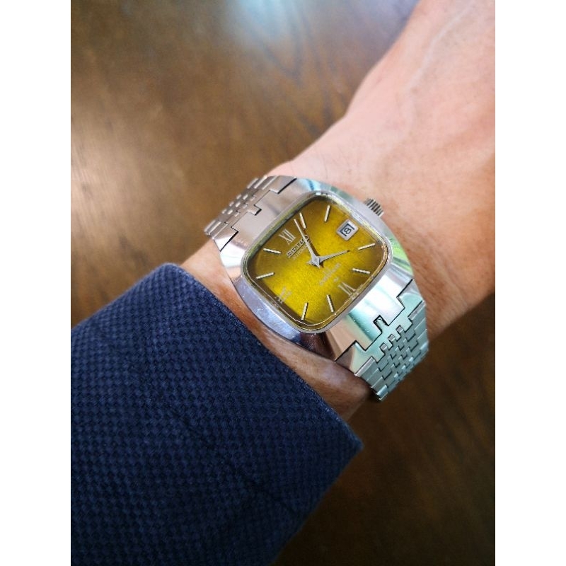 SEIKO emblem rare nippon watch