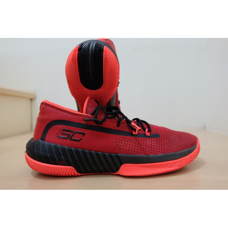 แท้💯 รองเท้าบาส Under Armour | 3ZER0 III "RED/INFRARED" เบอร์ 11 // 45  มือสอง