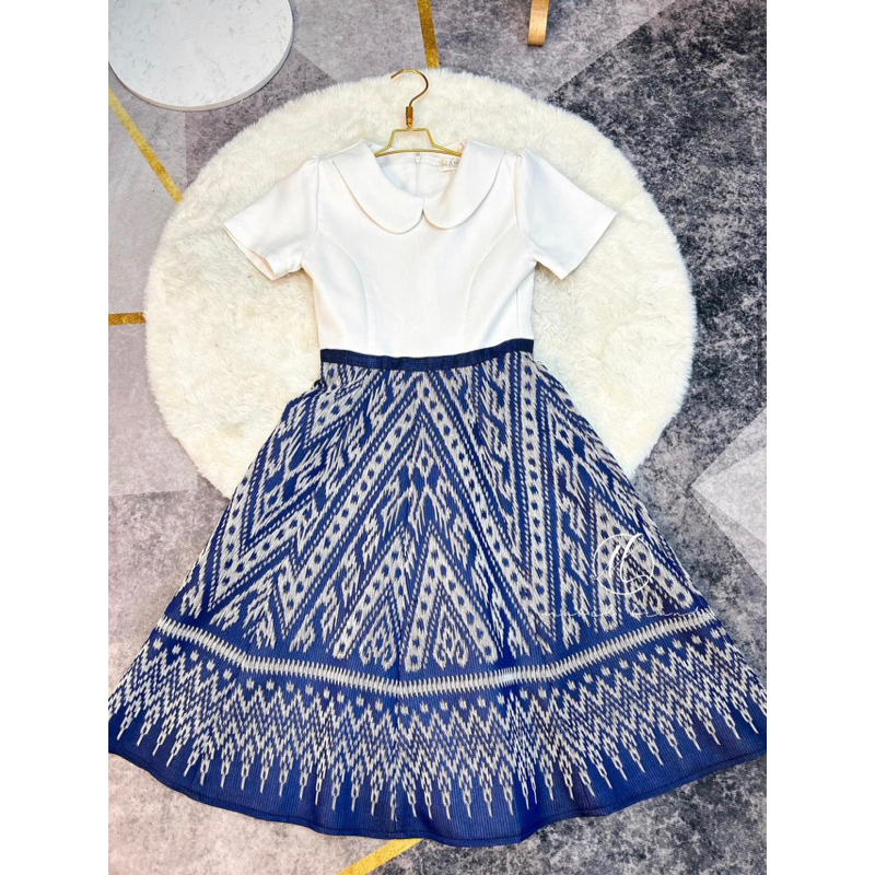 ผ้าไทยสีน้ำเงิน ป้าย mabel ขนาด s