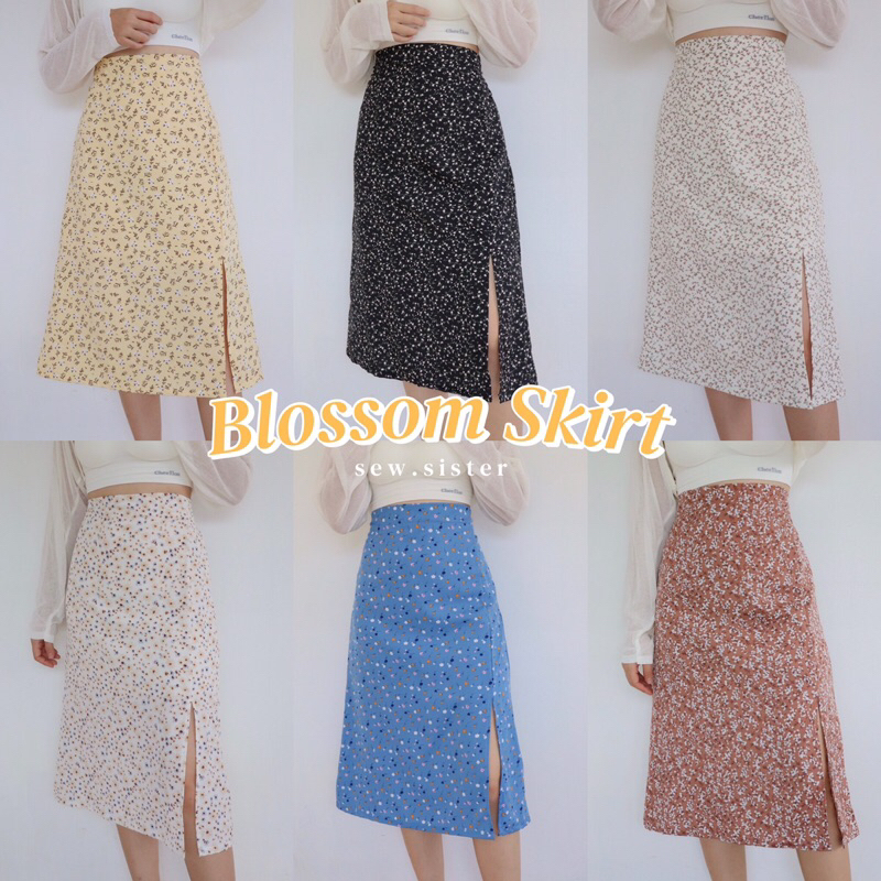 Blossom Skirt กระโปรงลายดอกผ่าหน้า เอวสม็อคหลัง 6 ลาย มี 2 ไซส์ พร้อมส่ง