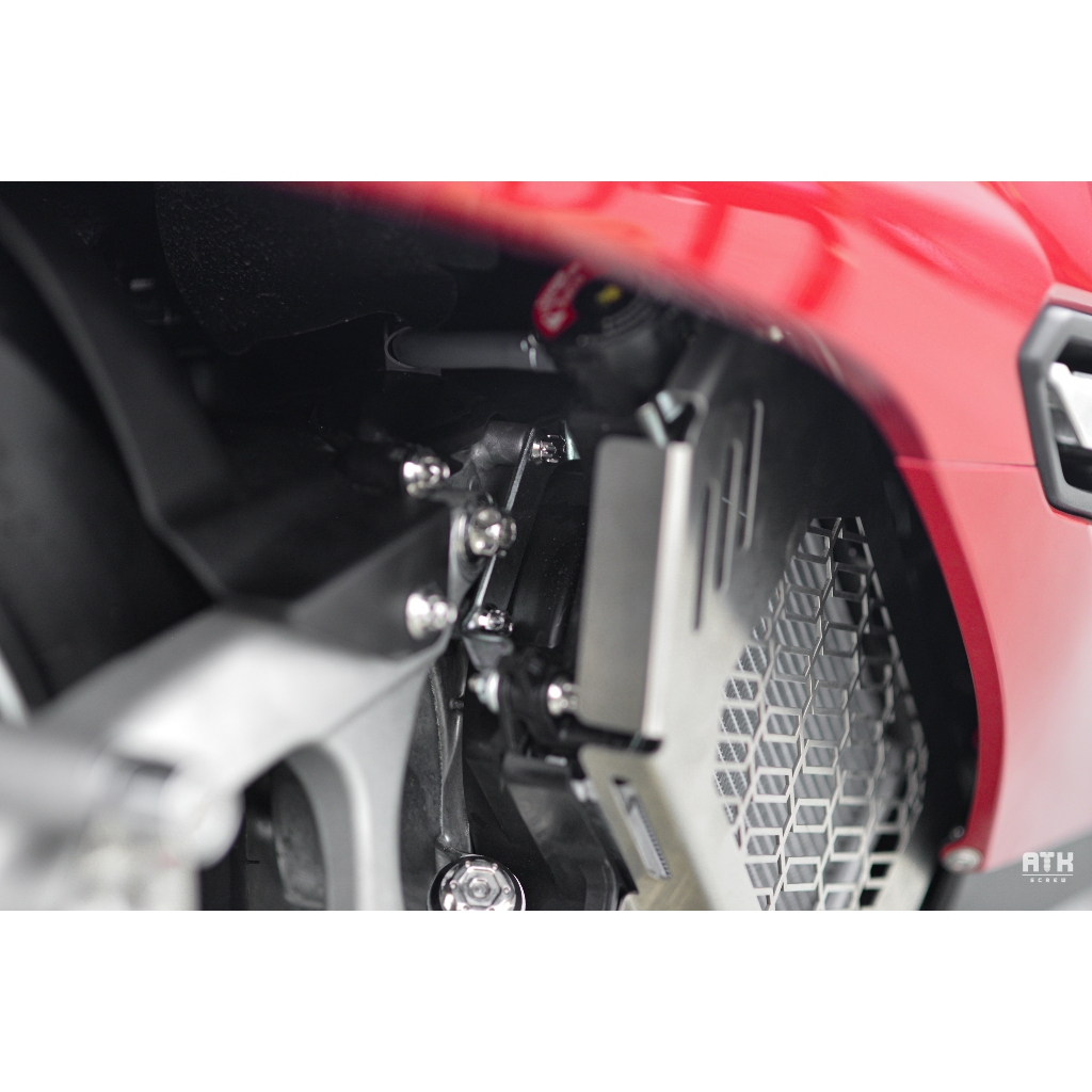 น็อตหัวเฟือง-ยึดขาหม้อน้ำ-(1ชุดมี2ตัว)-Honda-Giorno-125-สีเลส (จัดส่งวันถัดไป)