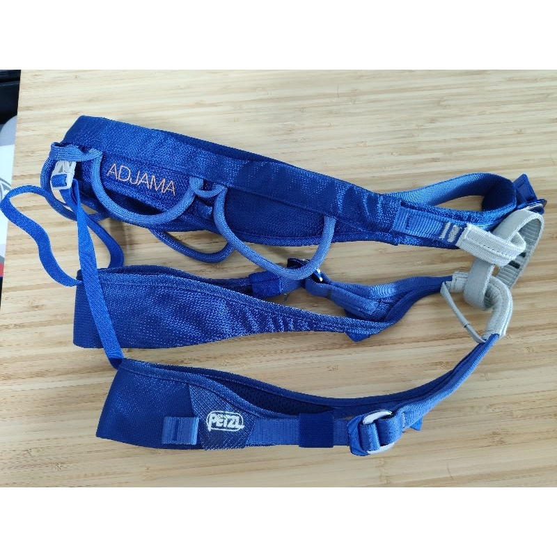 Petzl Adjama C22 harness size S มือสอง