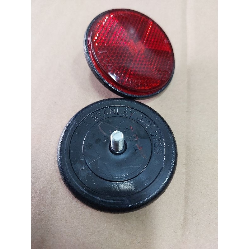 ทับทิมสะท้อนแสง Stanley สีแดง..ใส่ Honda Yamaha Suzuki Kawasaki ขนาดเกลียวหลัง 10MM.ใส่ได้ทุกรุ่น...แท้ญี่ปุ่น