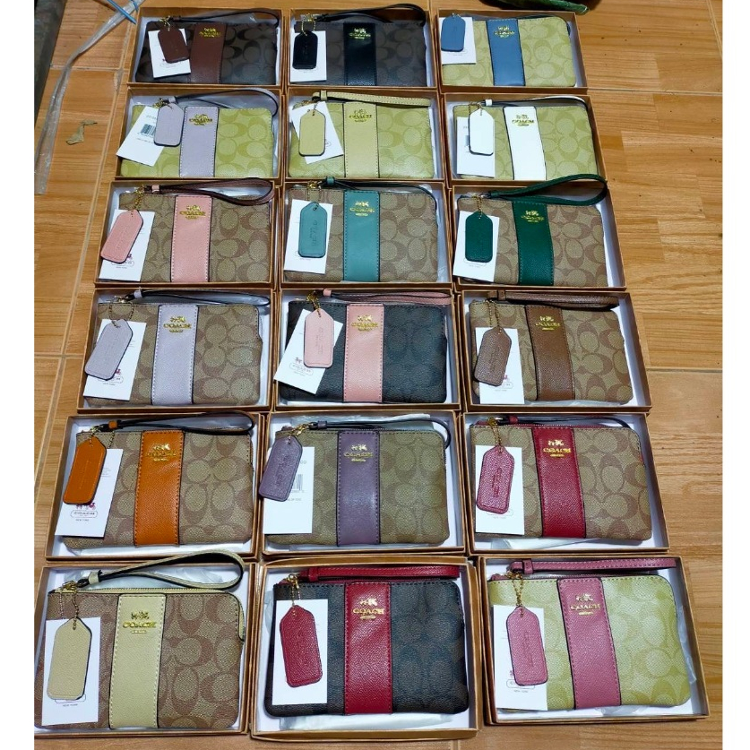 กระเป๋าคล้องมือ โคช 6.5 นิ้ว รุ่นกำลังฮิต สินค้าพร้อมกล่อง ถุงผ้าการด์