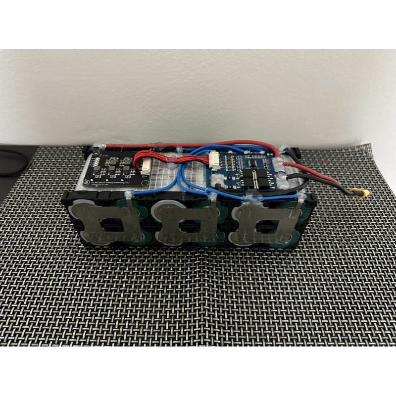 Li-FePo4 6s2p bms20A + Active balance 1.5A  ความจุแบตเตอรี่11000mah