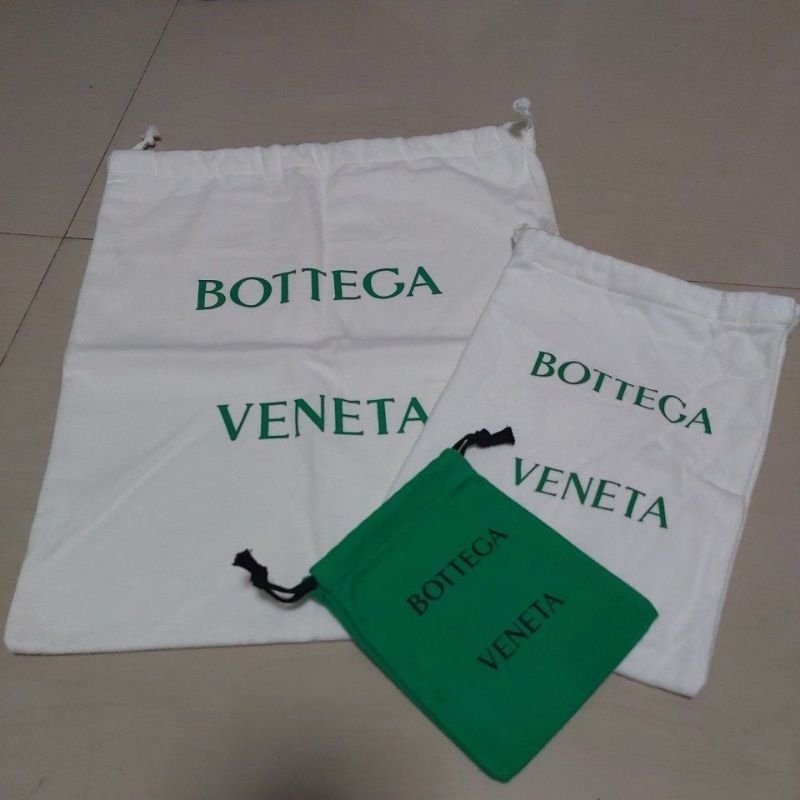 ถุงผ้ากันฝุ่น  BOTTEGA VENETA รุ่นใหม่