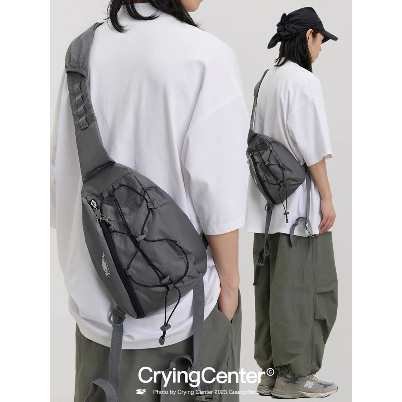 CryingCenter กระเป๋าสะพายข้าง/ครอสบอดี้ Arrow Bag