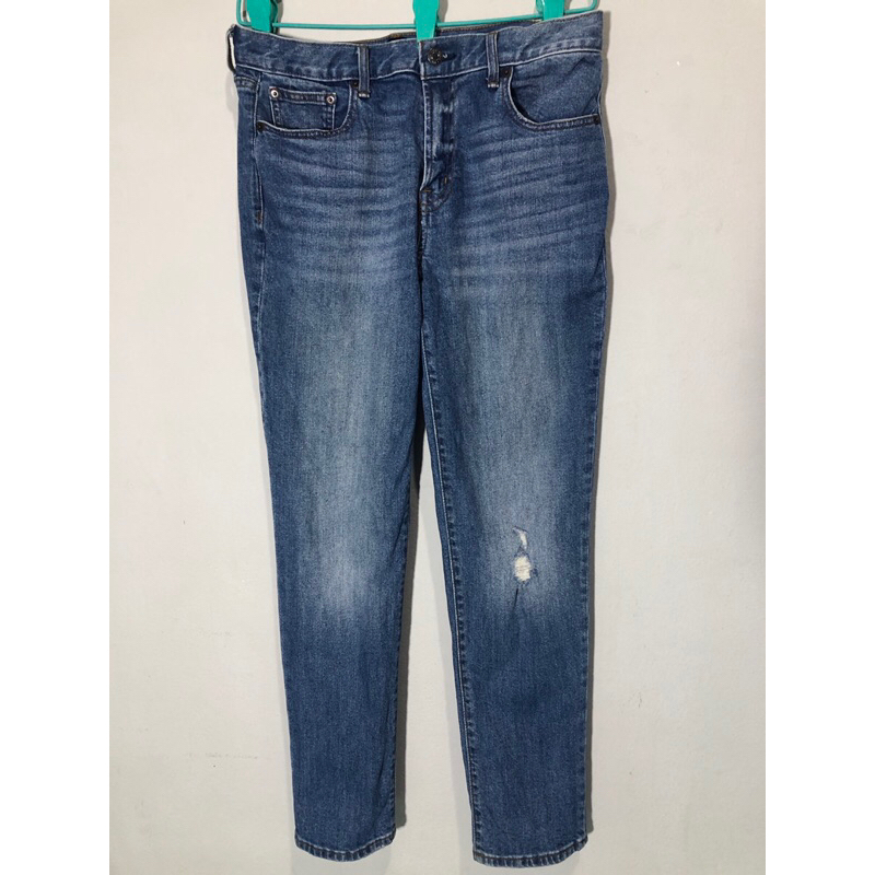 กางเกงยีนส์ GAP แต่งขาด ผู้หญิง**สภาพดี***