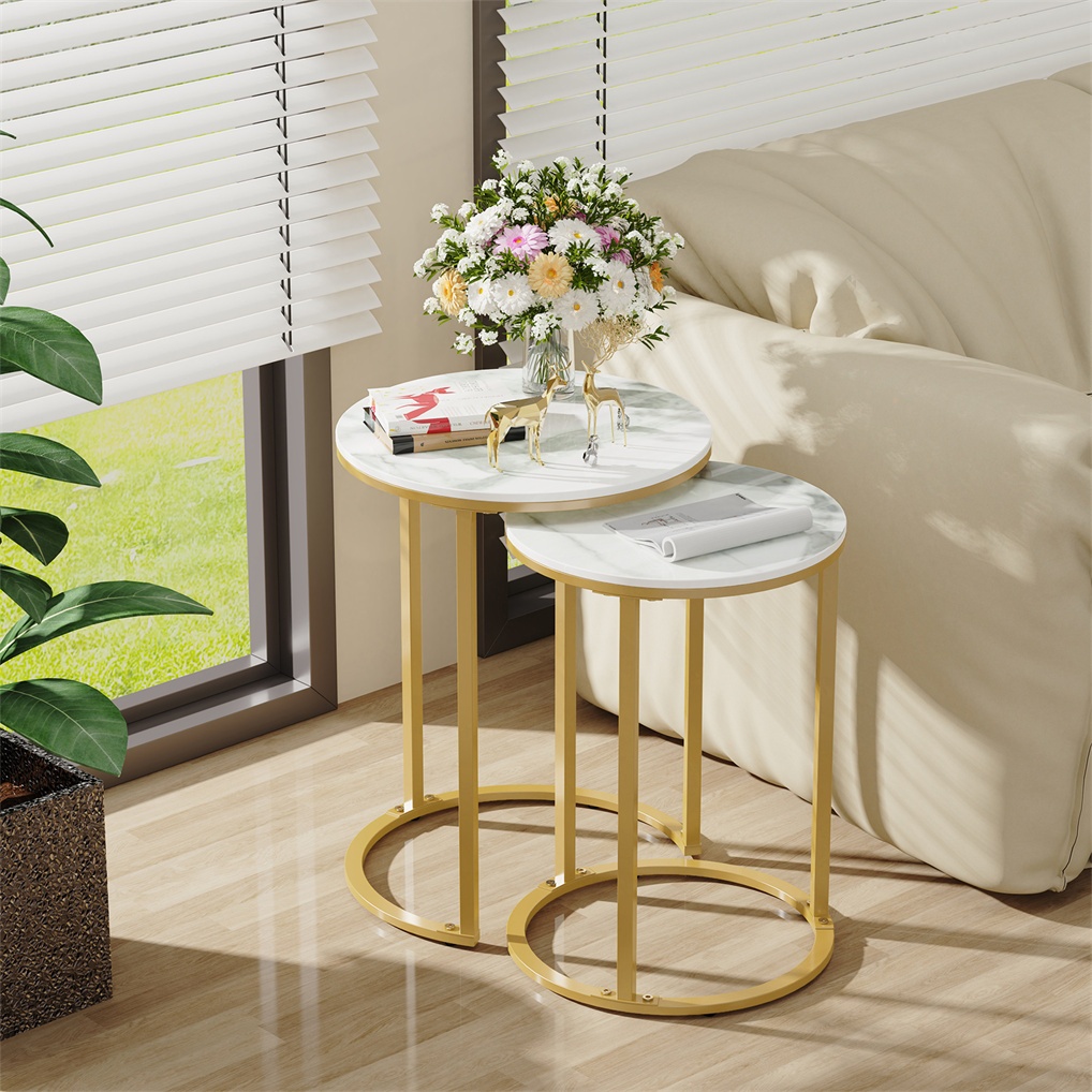 WISFOR โต๊ะด้านข้างซ้อนชุดที่ทันสมัยของ 2 accent end tables พร้อมหินอ่อนสีขาวโต๊ะรอบโต๊ะด้านข้างโต๊ะโลหะสีทอง