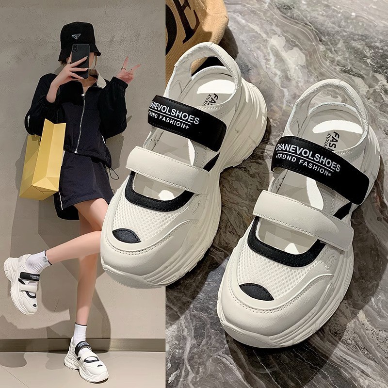 Moneyshoes Z8 รองเท้ารัดส้น นุ่มใส่สบาย เสริมส้น 6 ซม.