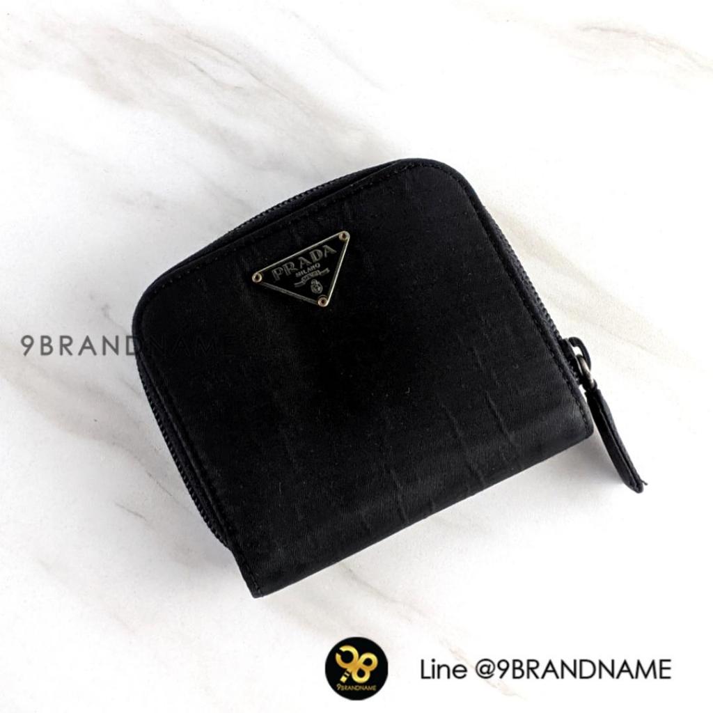 Prada Wallet Tessuto Black มือสอง ก่อนสั่งซื้อทักแชทก่อนนะคะ