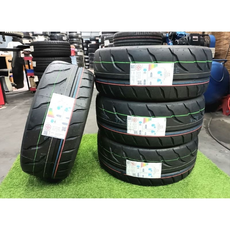 ยางใหม่ 225/45R17 Toyo Proxes R888R ผลิตปี 2023 ประกันบวม 2 ปี พร้อมจุ๊บลม 4 ตัว จัดส่งฟรีมีเก็บปลาย