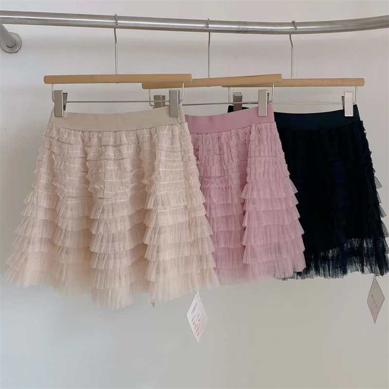 Mini layers skirt กระโปรงสั้น ดีเทลเย็บชั้นถี่ๆ ทรงบานสุดคิ้วท์ มี7สี