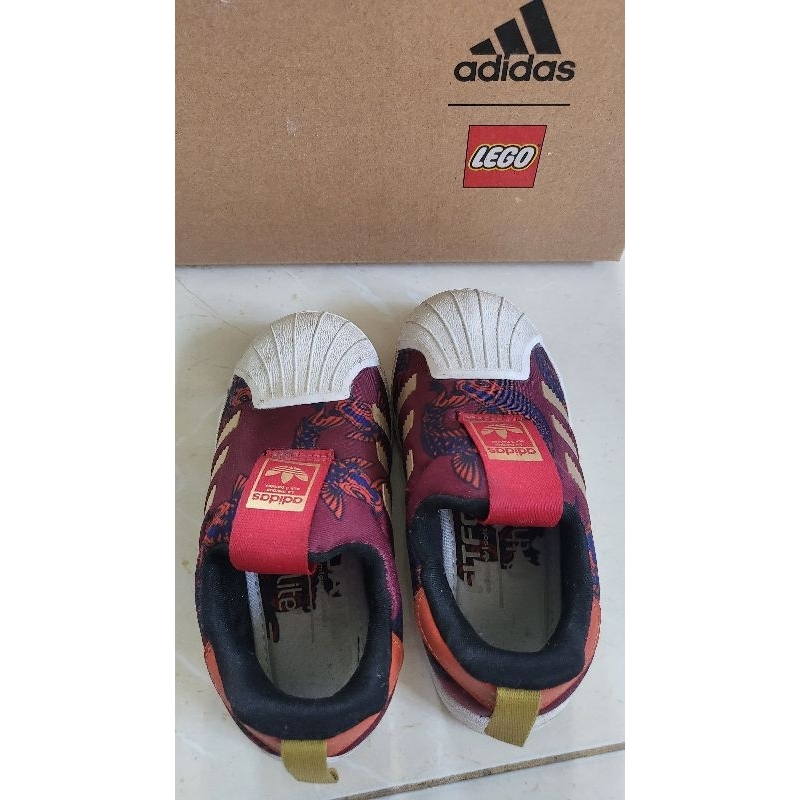 รองเท้าผ้าใบ Adidas รองเท้าลำลอง Adidas