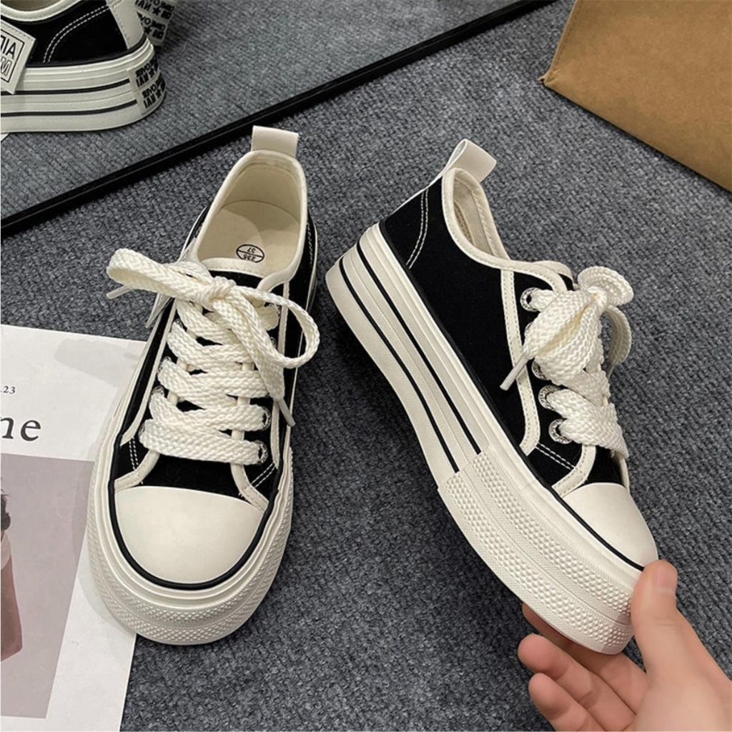 รองเท้าผ้าใบ สไตล์เกาหลีสุดฮิต รองเท้าเพื้นหนาผู้หญิง เรียบง่ายและใจกว้าง ใส่สวยมาก#Q75
