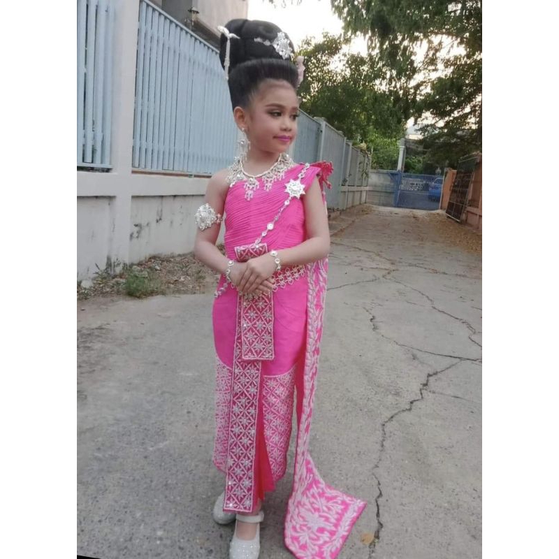 ชุดไทยประกวดเด็กสีชมพู
