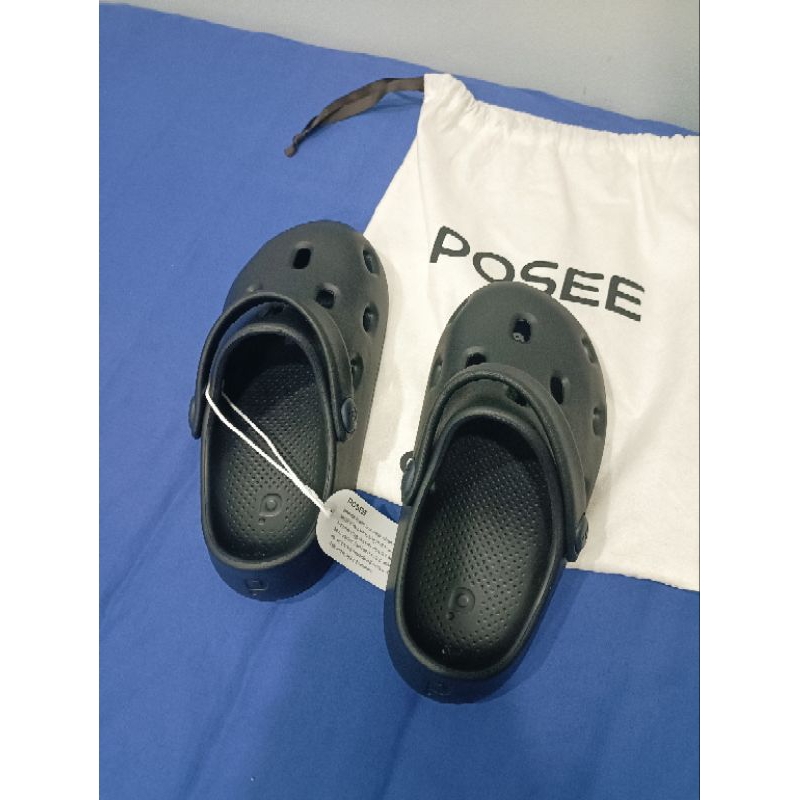 posee หัวโตมือ1 ไซส์36-37 ของแท้ยาว22.5-23.00 (ซื้อมาไม่ชอบทรงส่งต่อจ้าา)