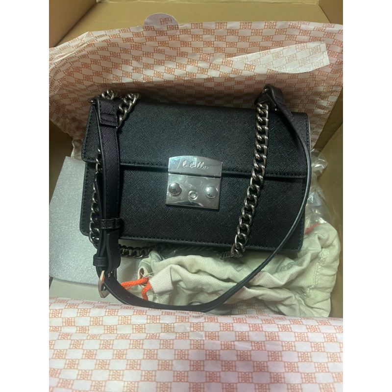 Labella : รุ่น Luna M (กระเป๋าสะพายสายโซ่ ไซต์ M