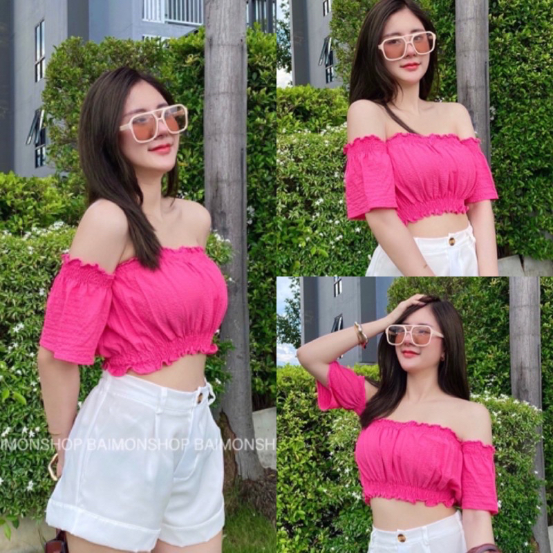 เสื้อครอป เสื้อเปิดไหล่ ผ้าคอตตอน เป็นเกาะเย็บต่อแขนทรงกระดิ่ง รุ่นนี้กำลังฮิตมากเลยนะคะ - รูปที่ 2