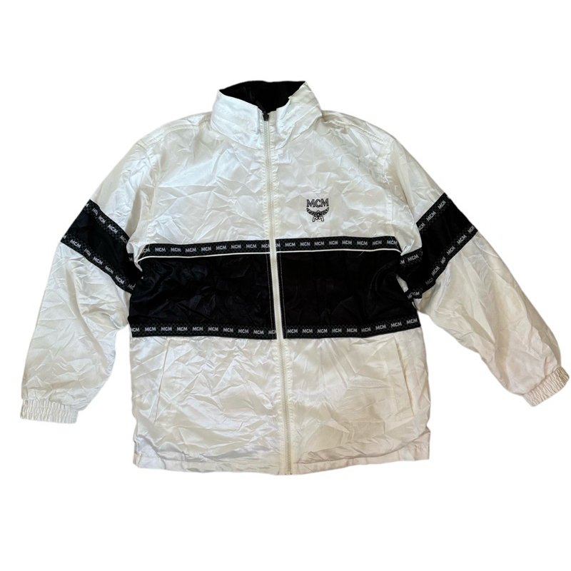 เสื้อคลุม MCM แท้สภาพดี