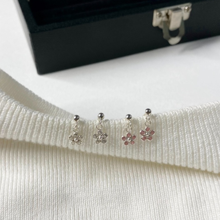 annita.silver - Lilly drop earrings // silver925 ต่างหูเงินแท้925 ห้อยจี้ดอกไม้ cz เหมาะกับคนแพ้ง่าย