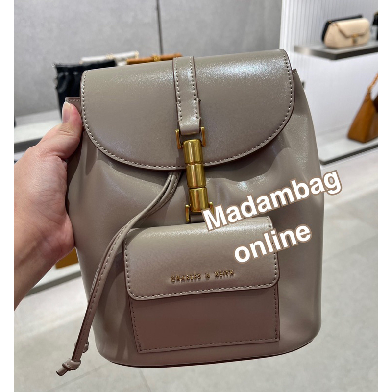 CHARLES & KEITH Cesia Backpack กระเป๋าเป้ สะพายหลัง