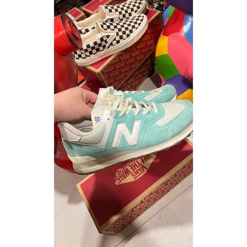 รองเท้าผ้าใบ new balance มือสอง ของแท้นอนแน่นอน Size42