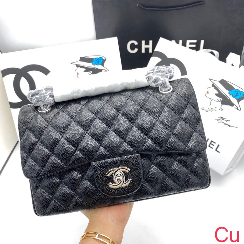 กระเป๋าสะพายข้าง classic / ขนาด10นิ้ว หนัง ปั๊มทุกจุด สวยตรงปก กระเป๋าผู้หญิง กระเป๋าสะพายข้าง
