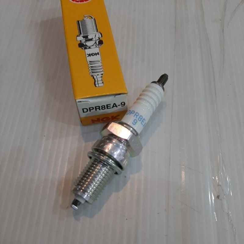 หัวเทียน NGK  DPR8EA-9 ใส่รถ แพนท่อม-200