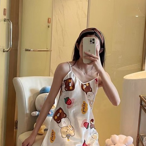 ชุดนอน กระโปรงเซ็กซี่ผ้าซาตินเนื้อผ้าใส่สบายงานดีสีสวย พร้อม​ส่ง​ค่ะ​