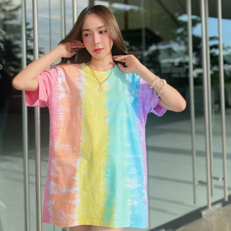 ROAMING เสื้อมัดย้อม สีพาสเทล ใส่ได้ทั้งครอบครัว TIE DYE COTTON USA™ (Colorful Bars คัลเลอร์ฟูบาร์)