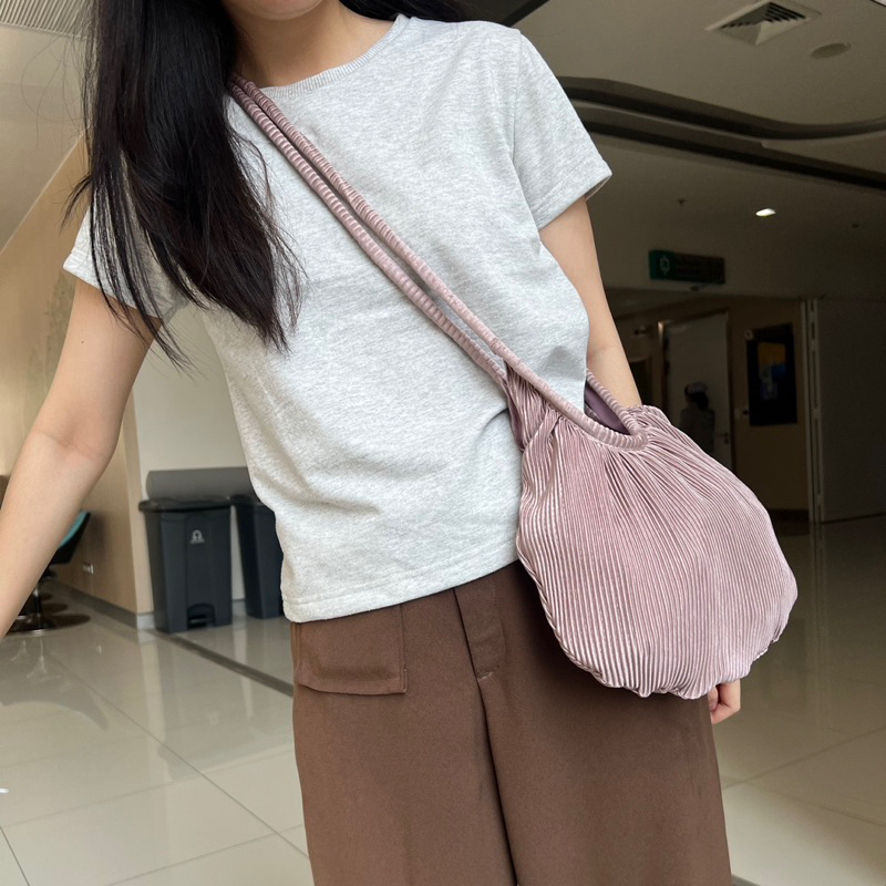 mini sasi crossbody กระเป๋าสะพายข้าง